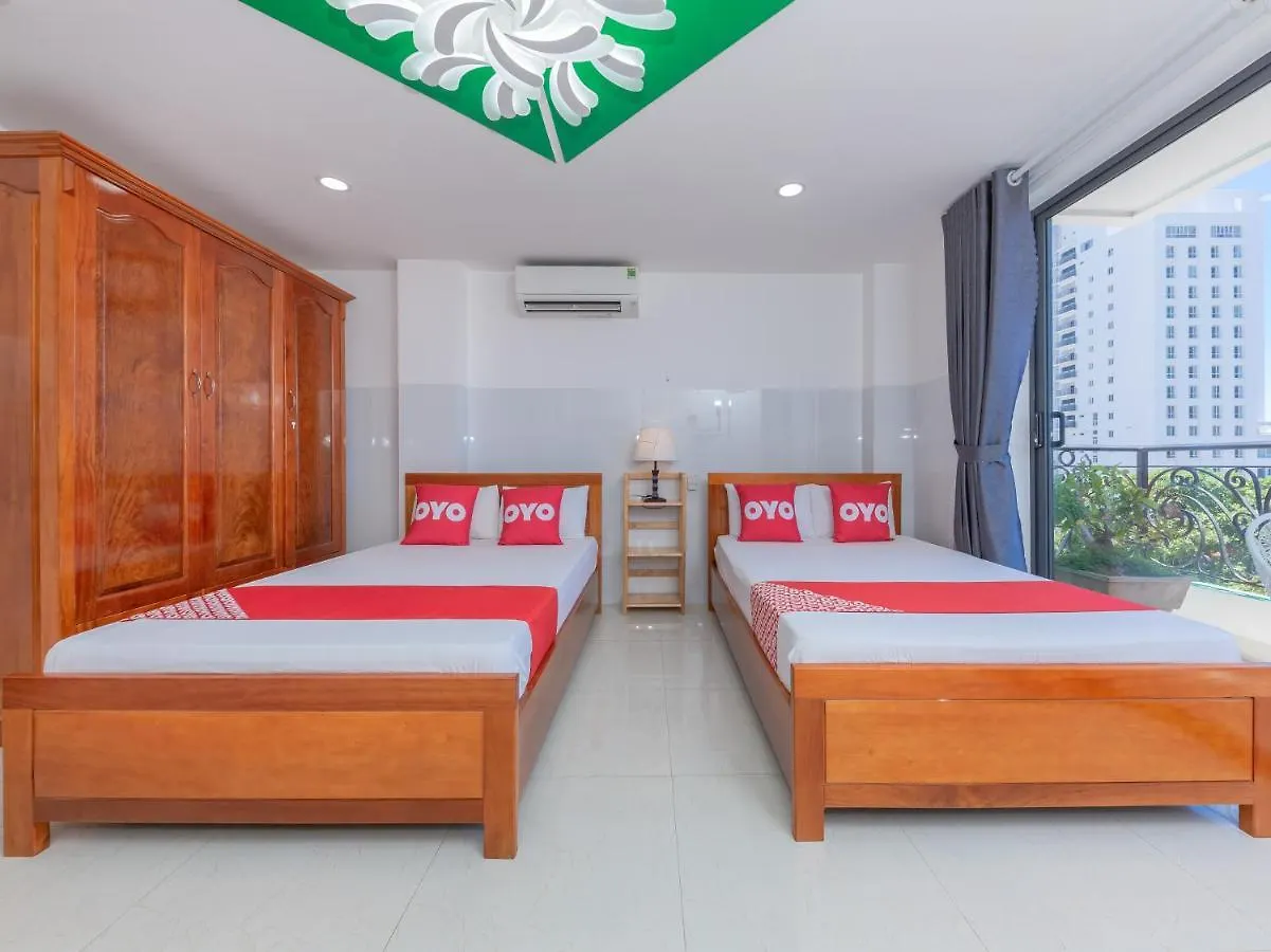 Oyo 1028 Flower House Apartment Nha Trang 2*,  Vietnam