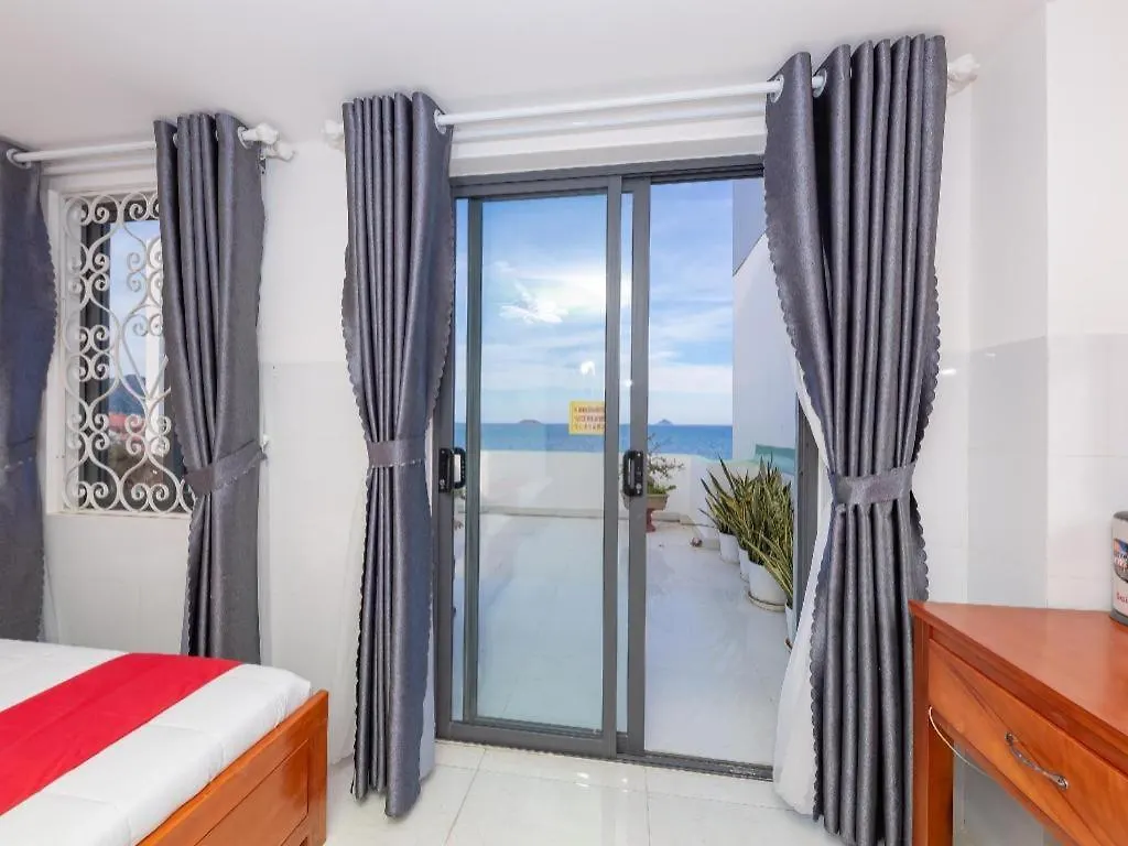 Oyo 1028 Flower House Apartment Nha Trang