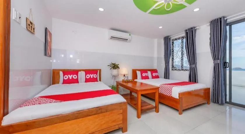 Hotel Oyo 1028 Flower House Apartment Nha Trang