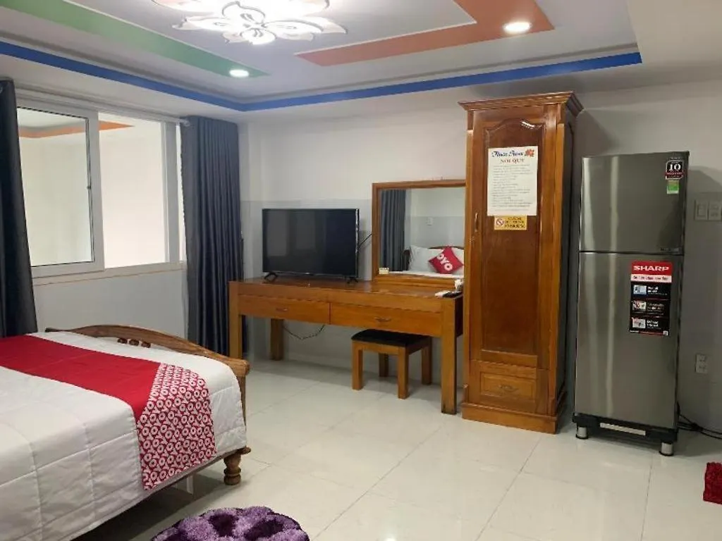 Oyo 1028 Flower House Apartment Nha Trang Hotel